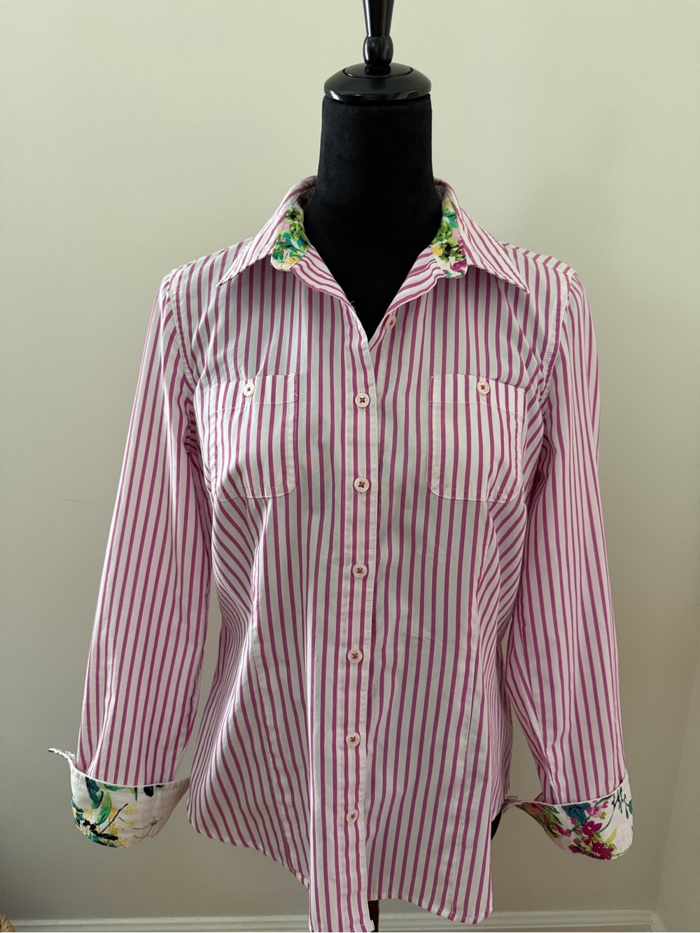 Van Heusen Cotton Pink & White Striped Button-Up Shirt with Floral Trim  Size M
